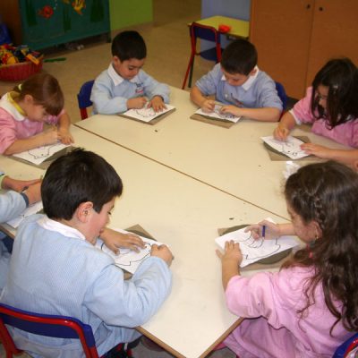 Lavorazione dell'argilla nella scuola primaria