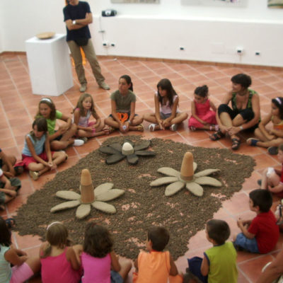 Visite guidate e laboratori per bambini alla mostra Mulier, IncontrArti. Le proposte del Premio Vasto